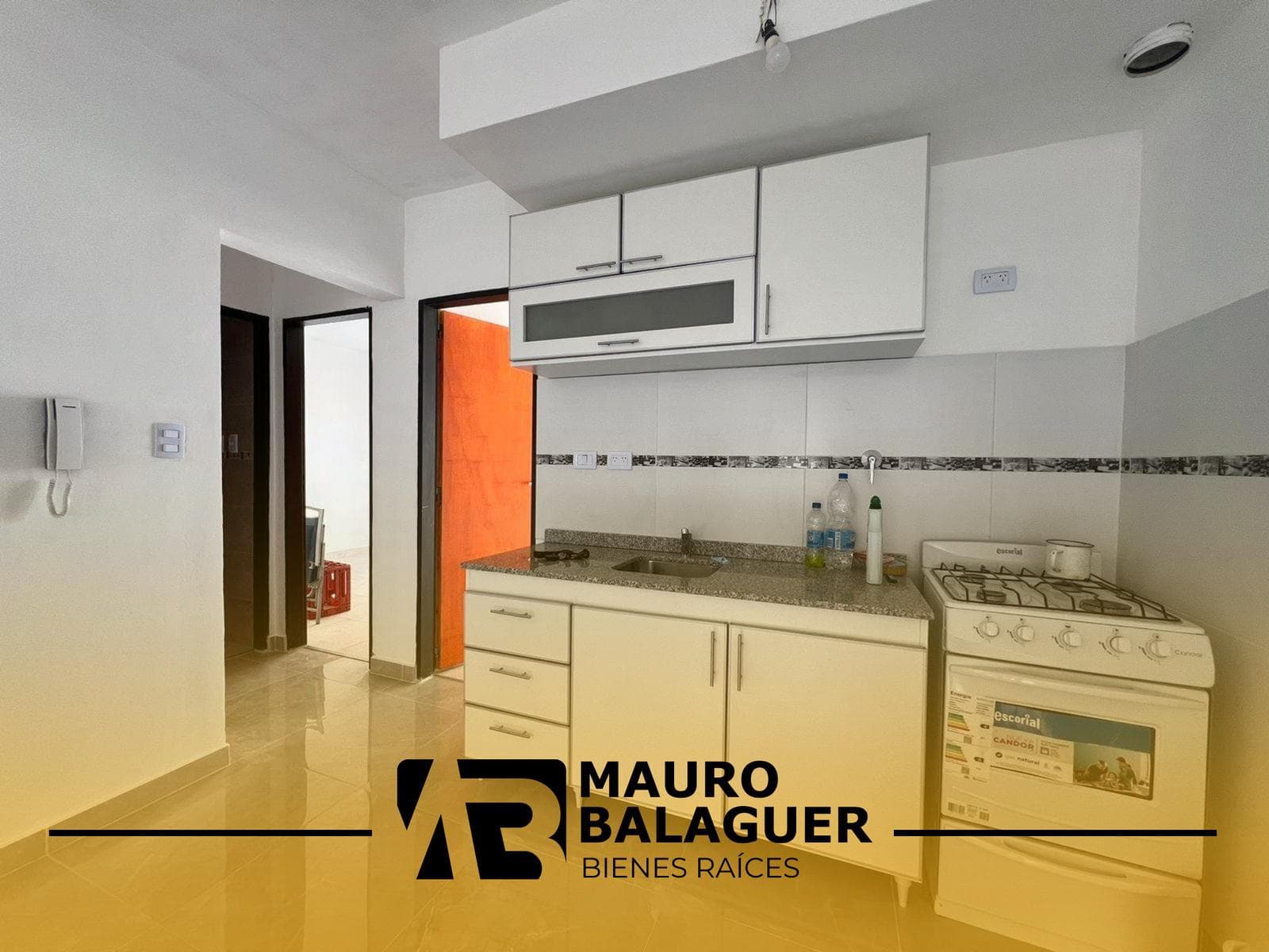 Departamento 3 ambientes - balcon al frente con cochera y terraza - Villa Luzuriaga