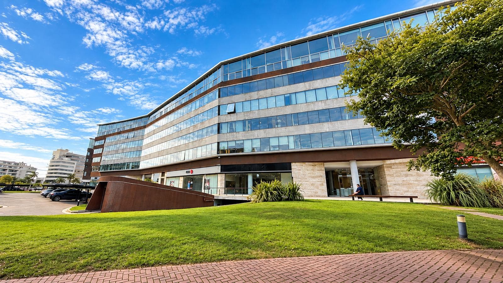 OFICINA EN ALQUILER – 109 M² | CENTRO COMERCIAL NORDELTA