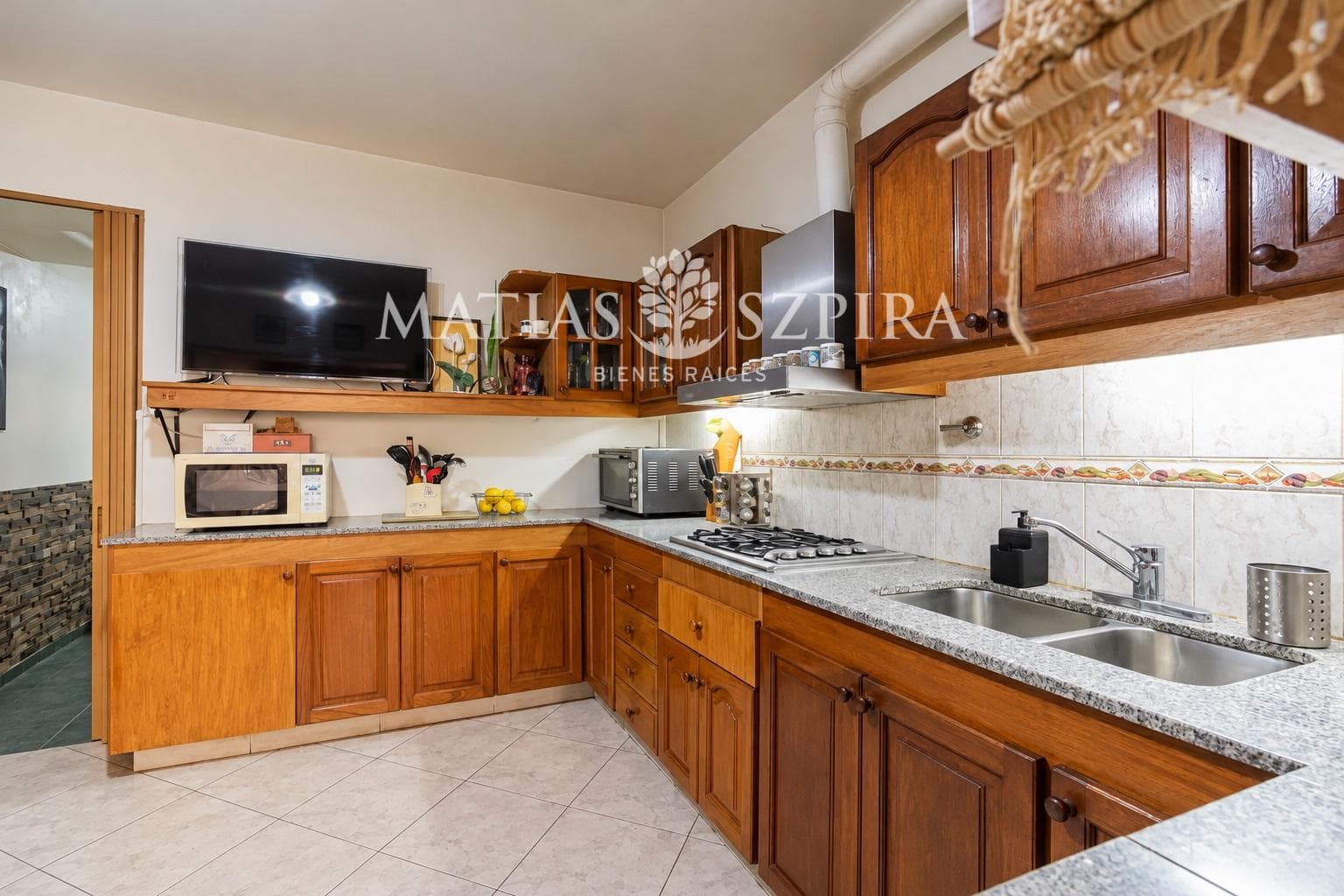 casa tip duplex en venta con cochera en Haedo