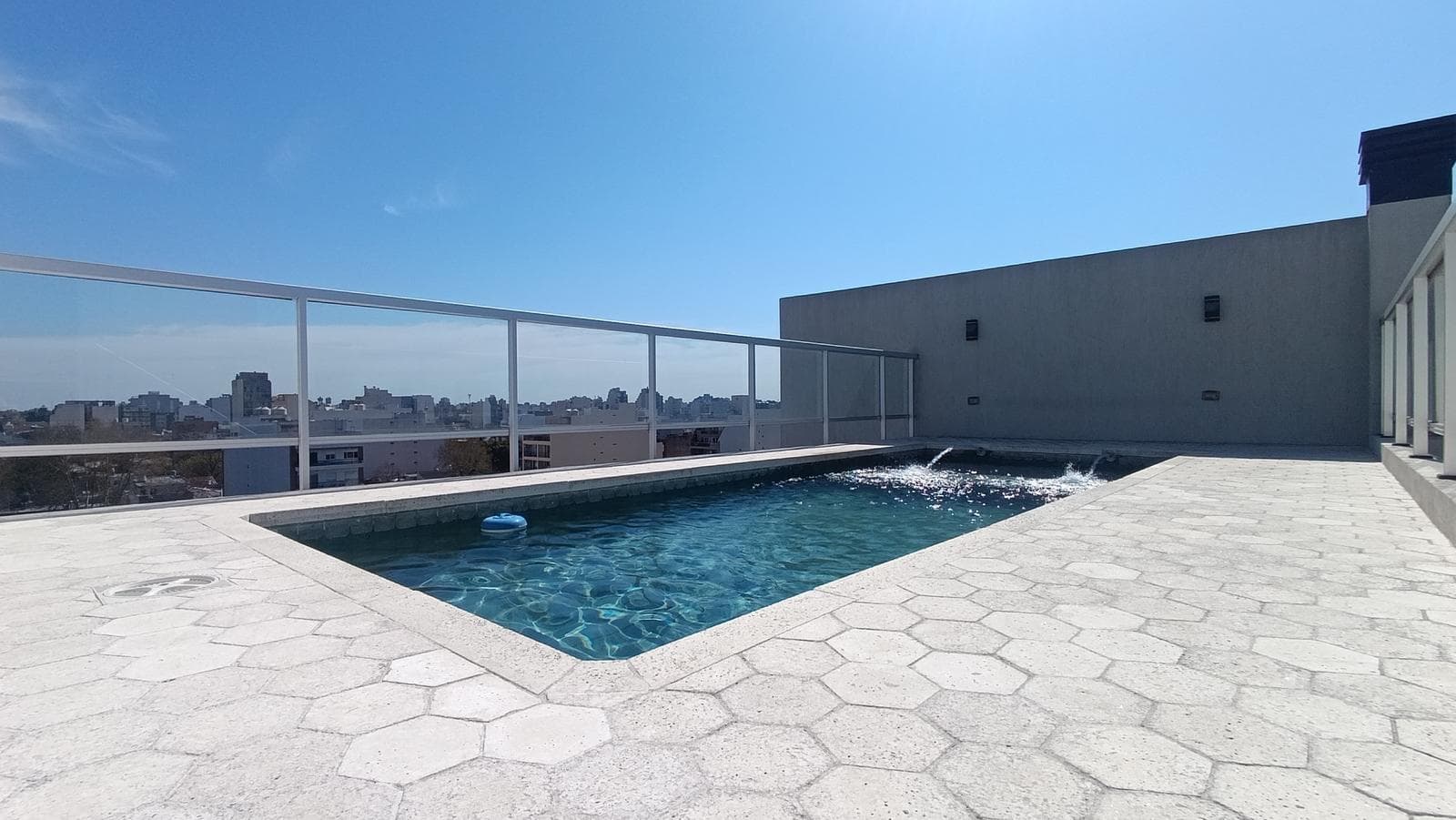 Departamento en Venta de 3 ambientes en Monte Castro con Cochera y Amenities !!!
