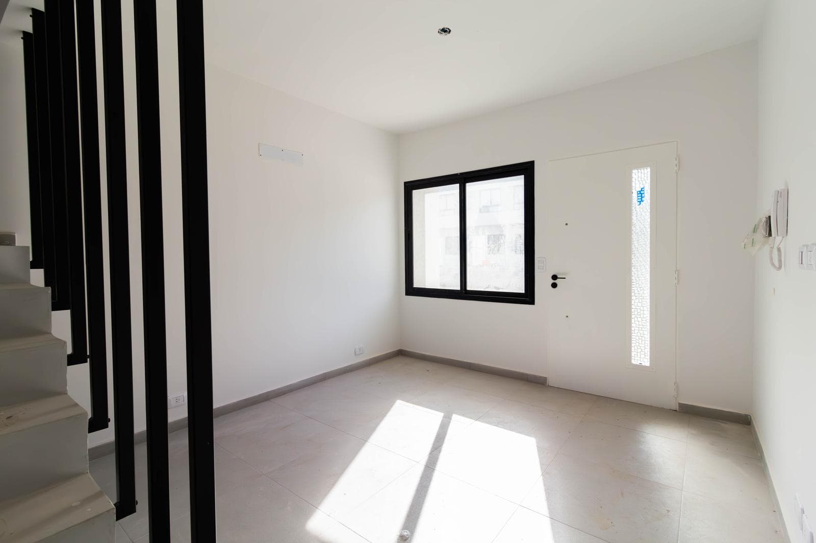 Dúplex 3 ambientes en venta en San Miguel