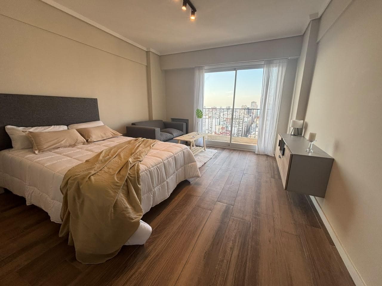 Corrientes 2432 Piso 20 Departamento C