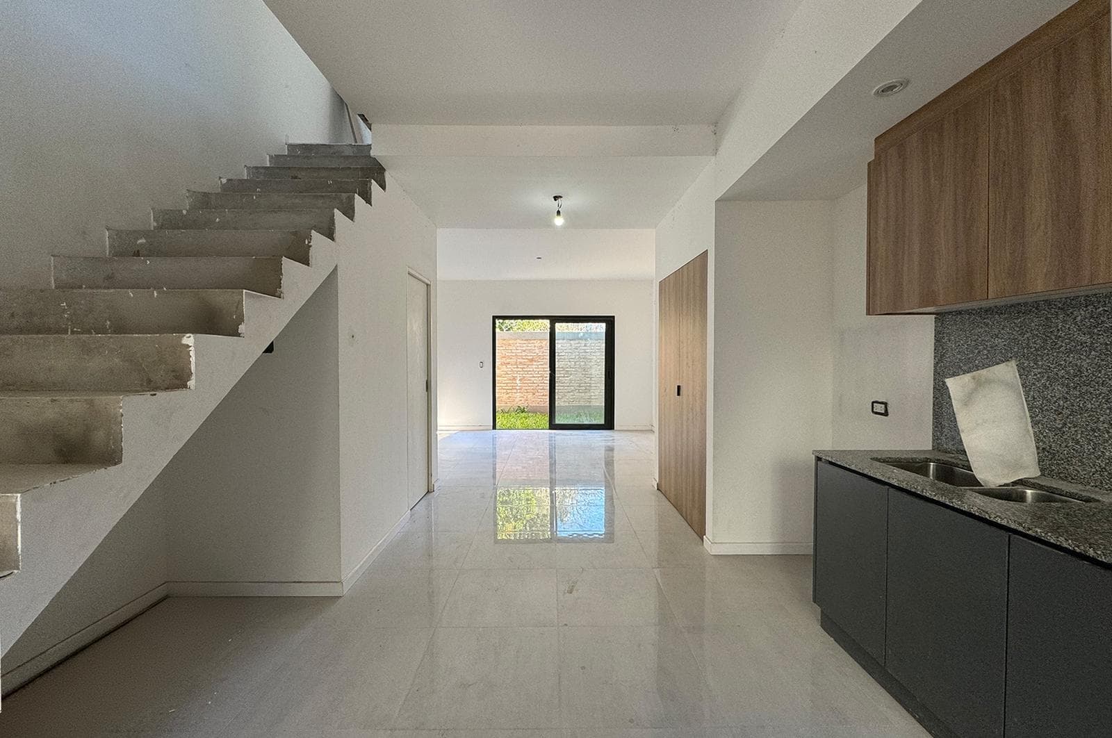 Departamento Duplex 2 dormitorios venta la florida