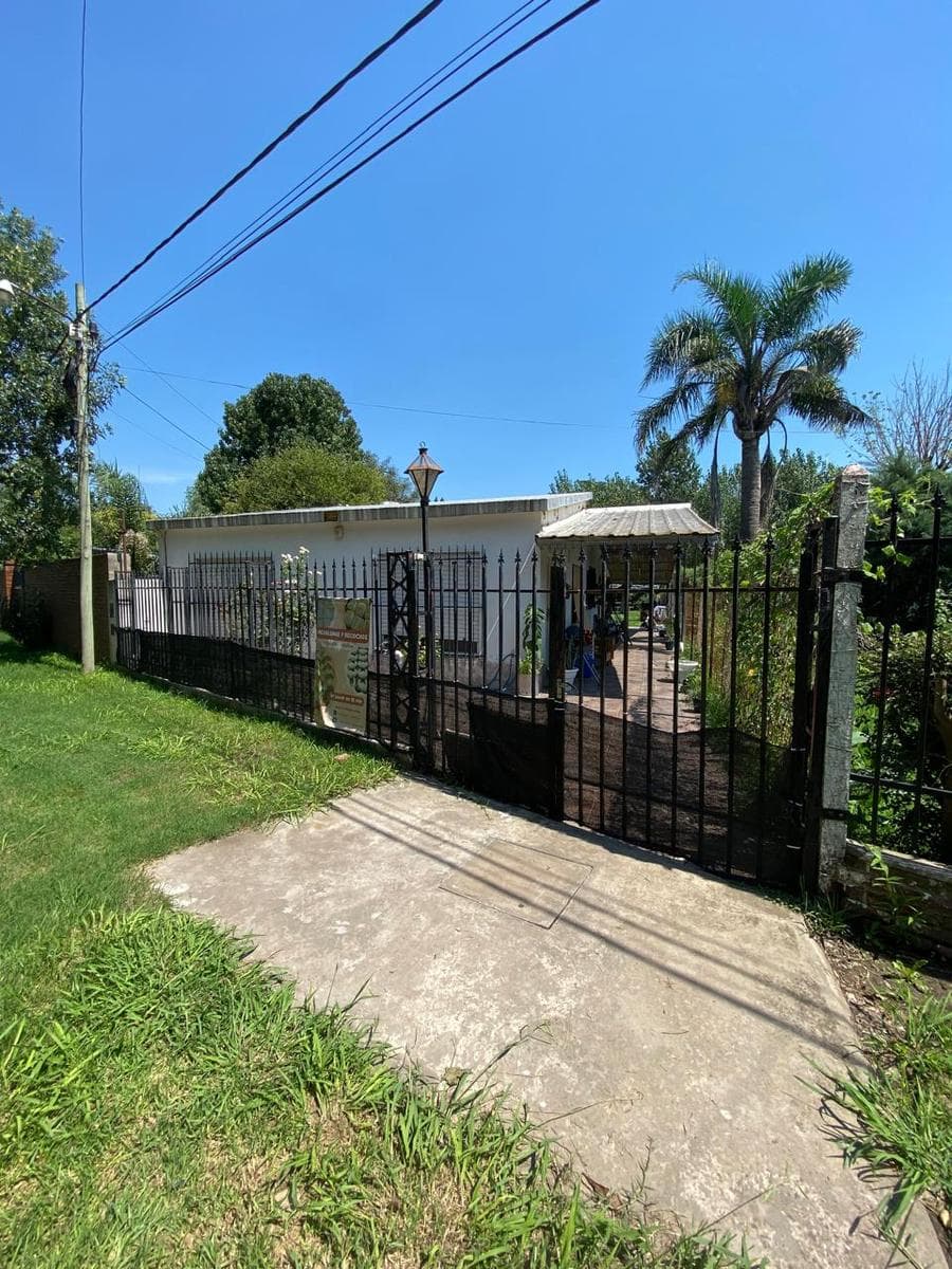 Casa en venta de dos dormitorios en alvarez