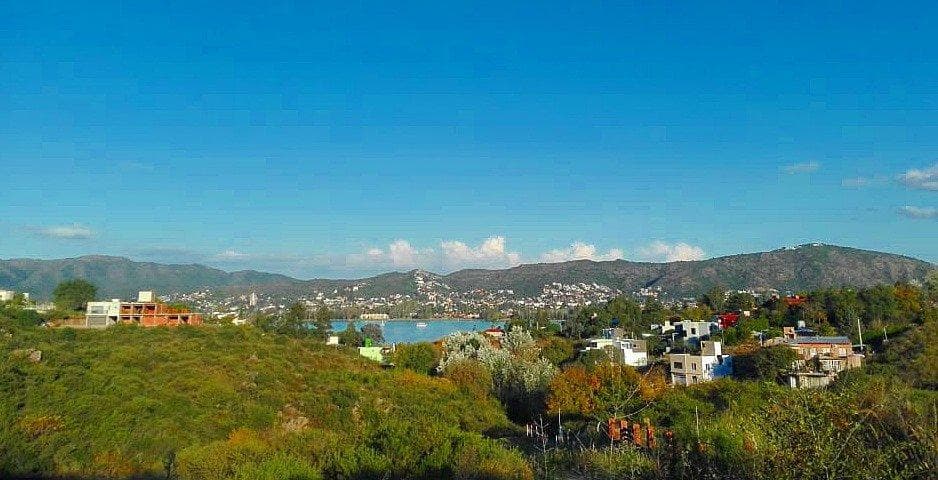 Vendo Lote en Villa del Lago - Carlos Paz.