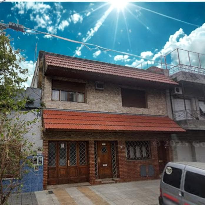 Casa ideal dos familias en Jose Ingenieros