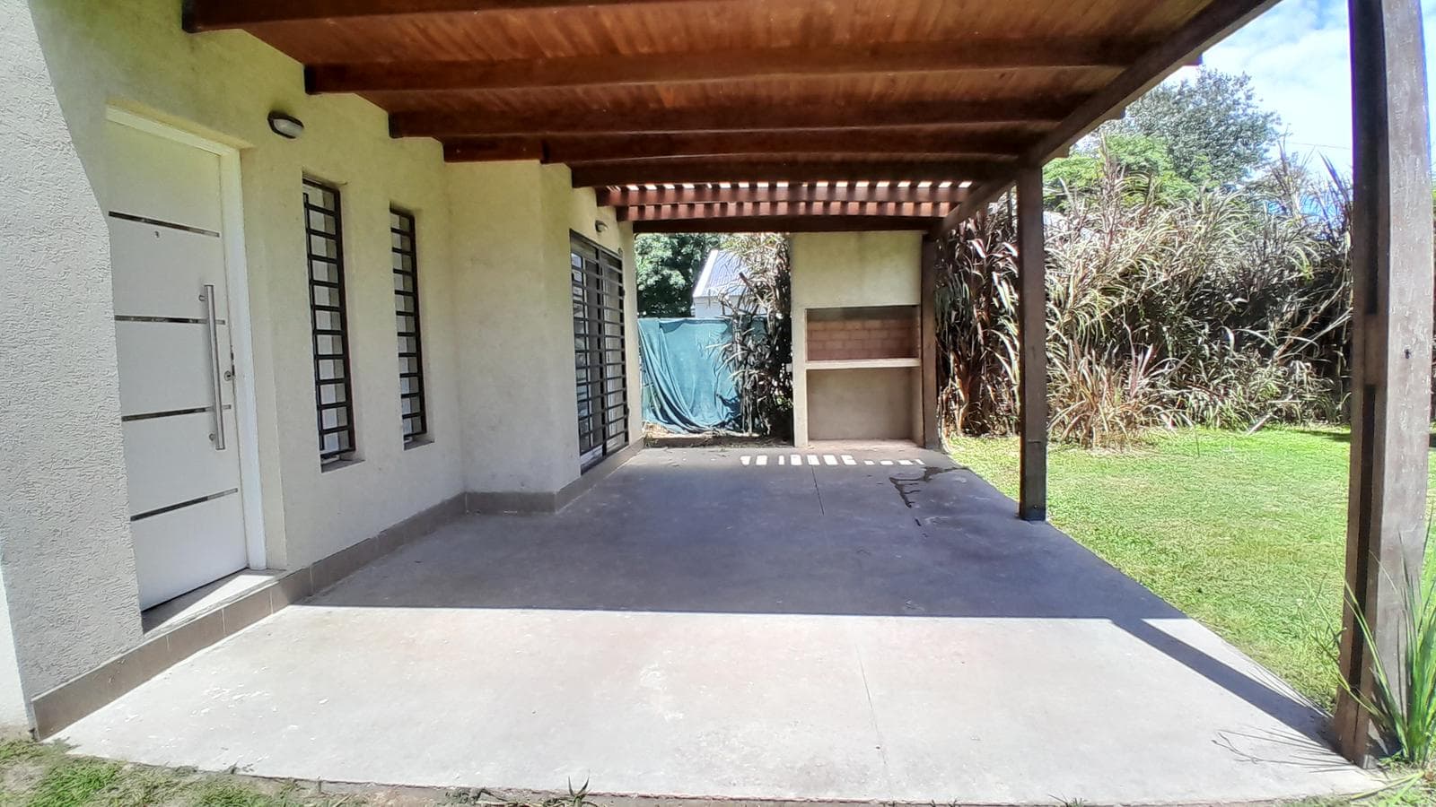 VENTA/PERMUTA - Casa - 2 dormitorios - Pileta - Brisas 3, Morro de Funes.
