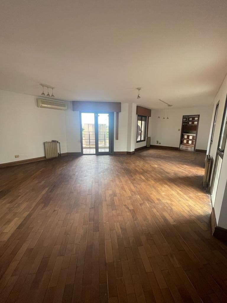RETASADO: Piso completo con cochera, frente al Parque Sarmiento