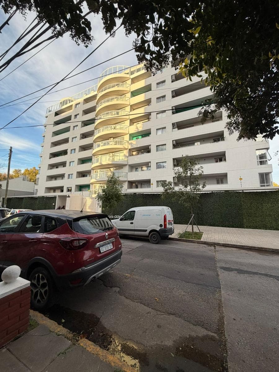 venta Departamento en Villa Raffo 4 ambientes