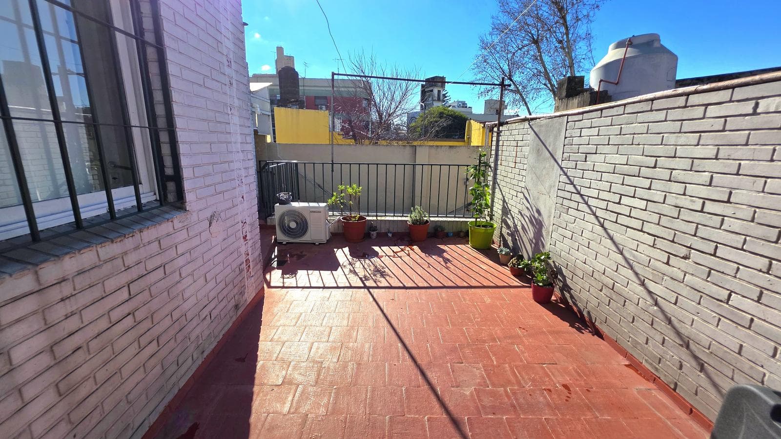 Carrasco 582: IMPECABLE PH 4amb. patio terraza (ideal 2 familias o un buen quincho/office)