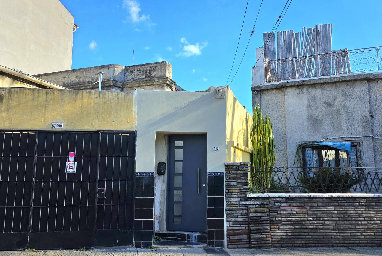 Carrasco 582: IMPECABLE PH 4amb. patio terraza (ideal 2 familias o un buen quincho/office)