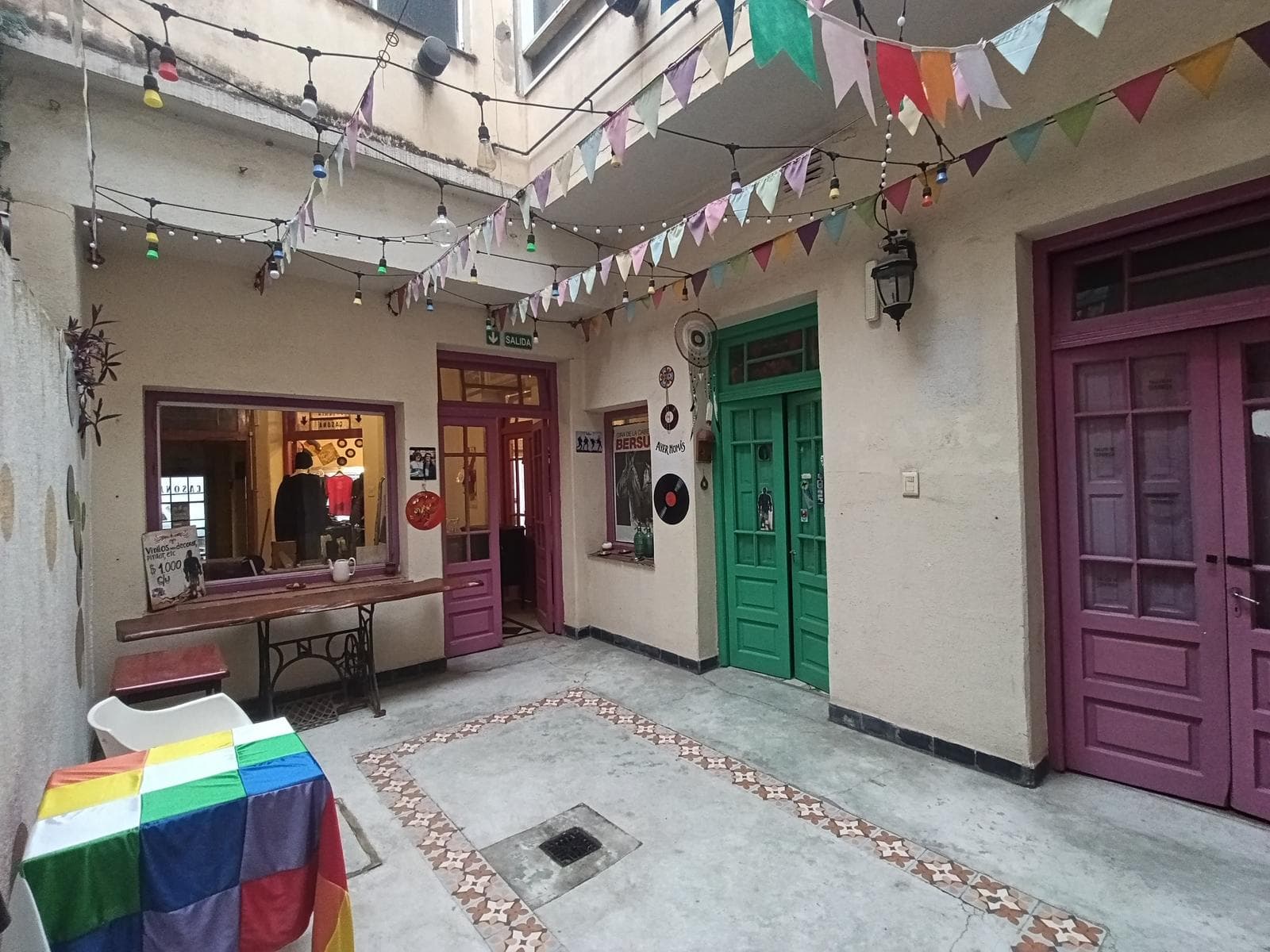 Güemes: paseo comercial en calle Belgrano (5 locales)