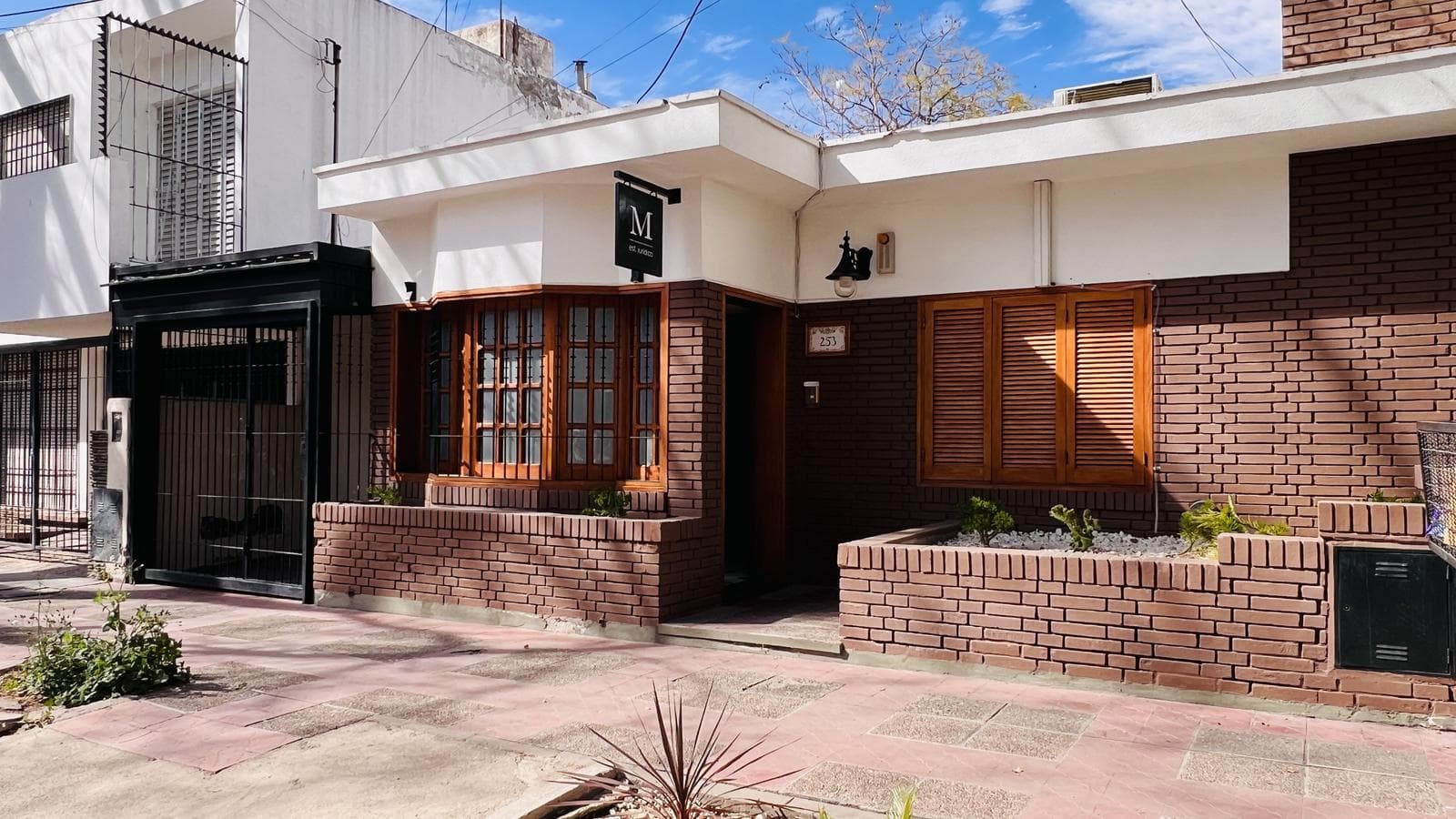 Casa en venta Barrio Bombal, Ciudad de Mendoza.