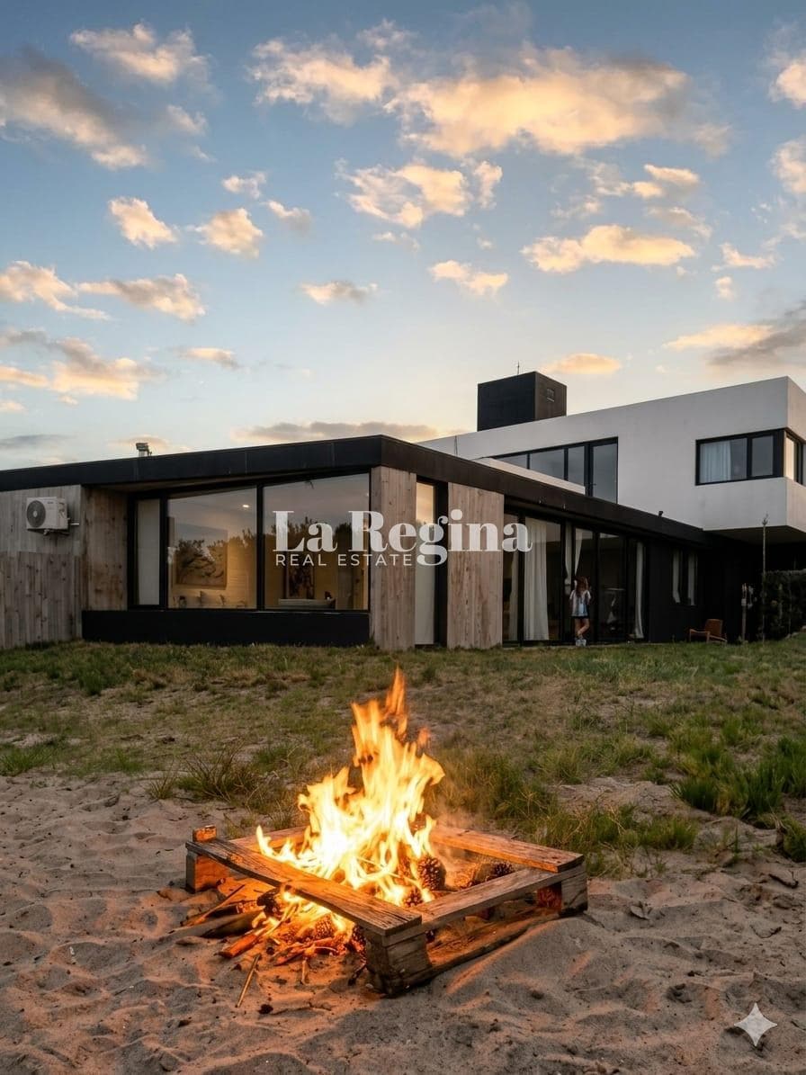 Casa de Hormigon Venta Barrio Privado en Punta Medanos con pileta parrilla