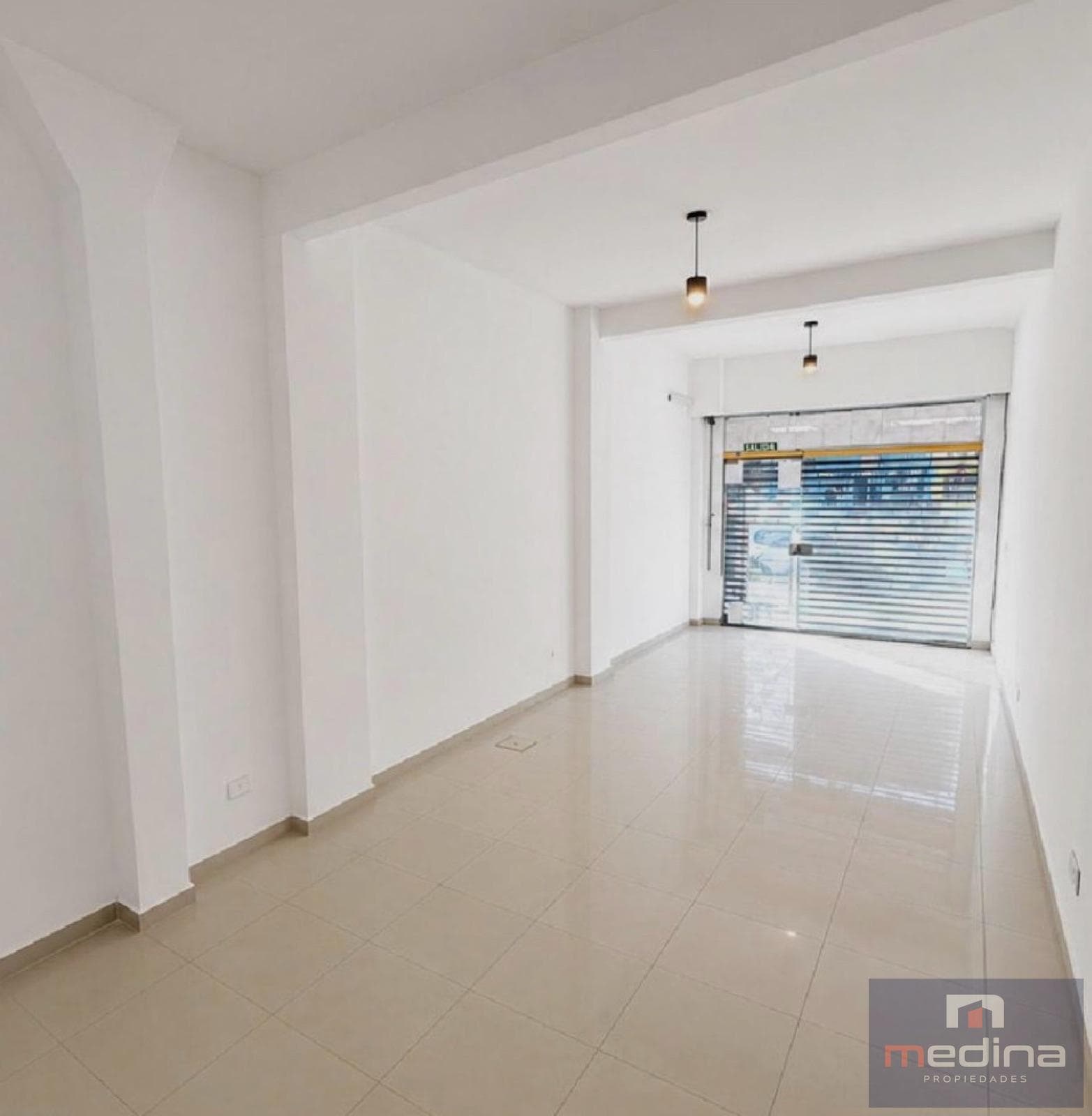 Alquiler de Local comercial en La Lucila-Vias/Maipu