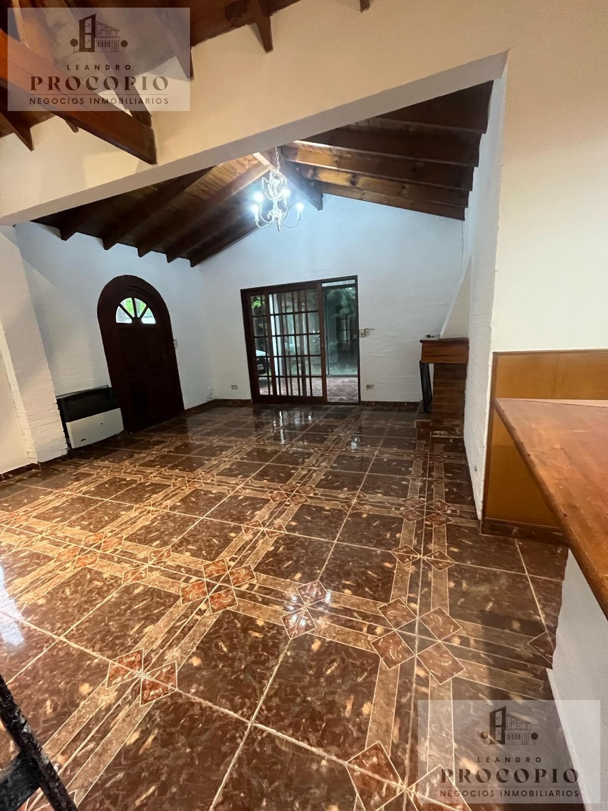 Casa en Countries/B.Cerrado (Moreno)