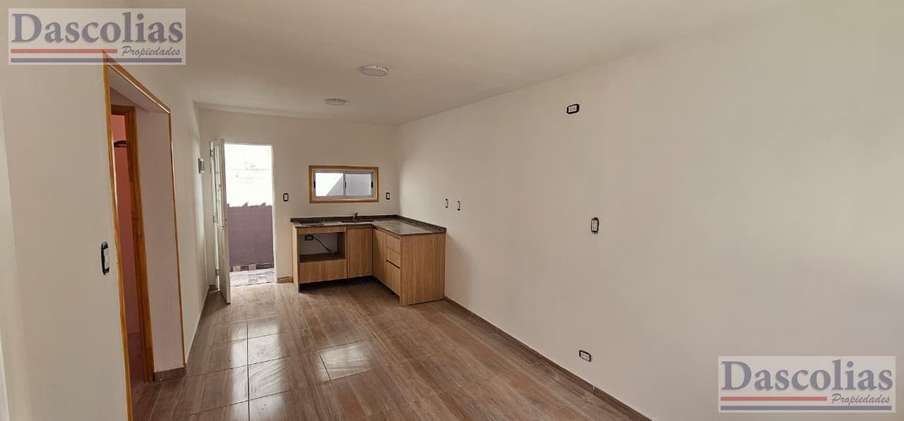 ¡A ESTRENAR! Complejo de 6 PH tipo Casas de 3 Ambientes con Patio y Parrilla