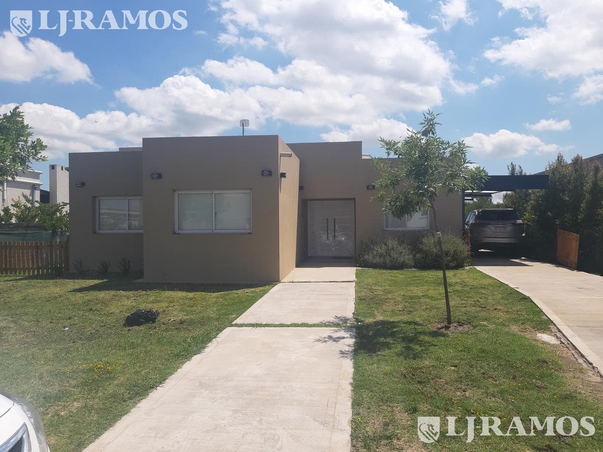 Casa en venta con 3 dormitorios en venta en San Gabriel