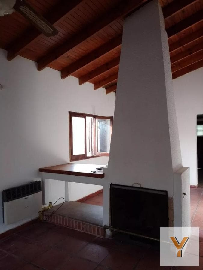 Casa en venta - 2 Dormitorios 1 Baño 1 Cochera - 600Mts2 - General Villegas