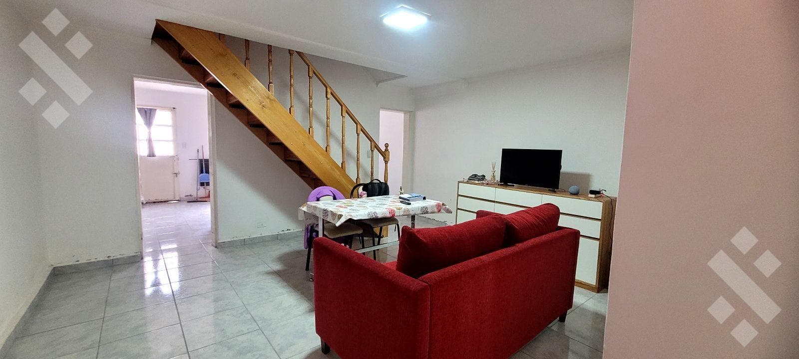 Venta Triplex 2 dormitorios- Estudio- Islas Malvinas 1900- Bª Provincias Unidas