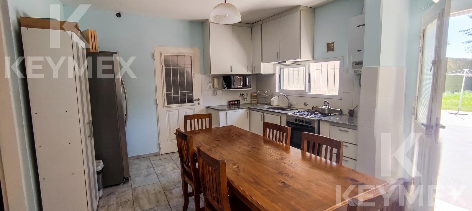 Casa en venta Los Hornos | 3 dormitorios | Garaje y patio arbolado