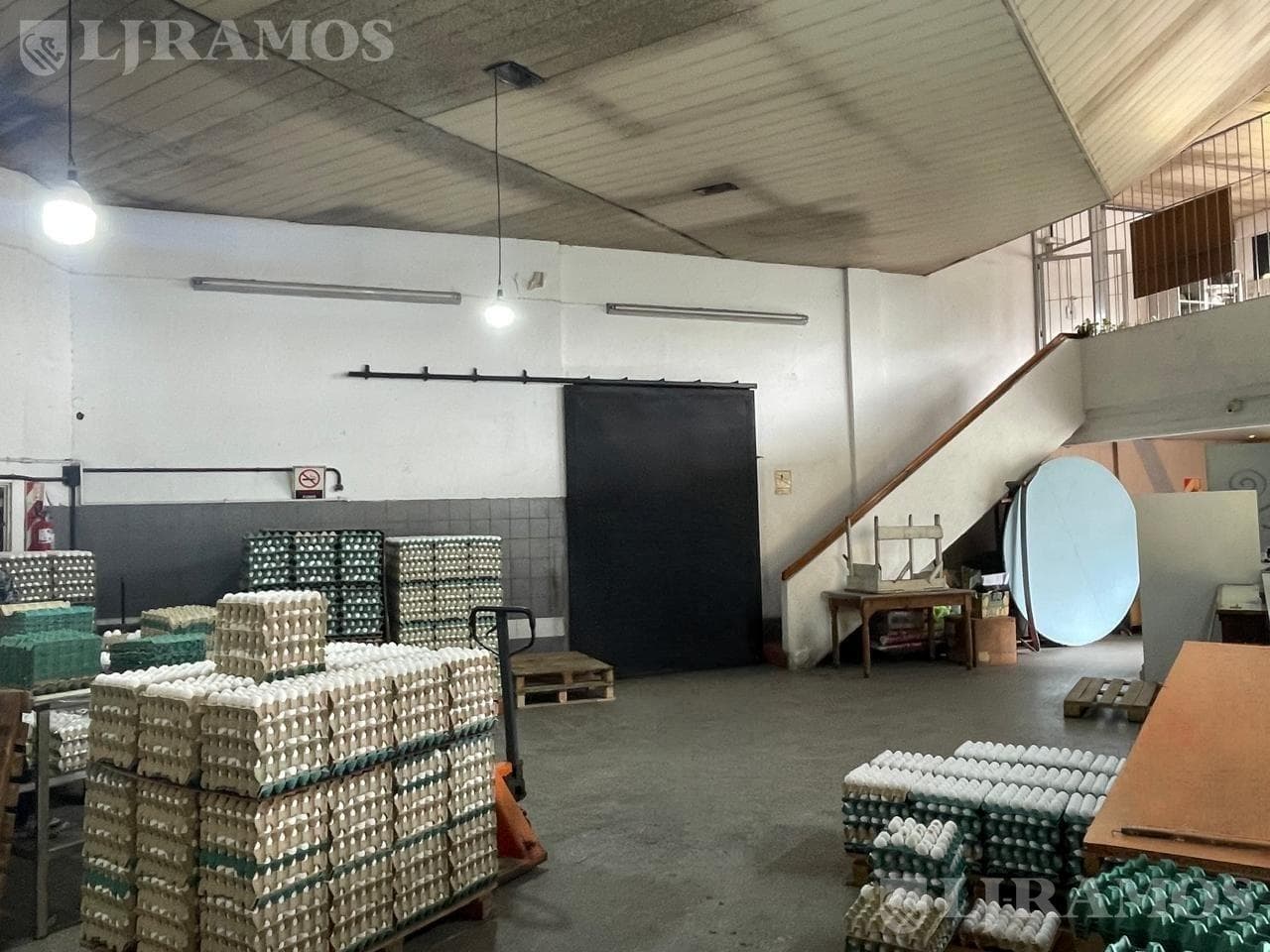 Depósito en Tres De Febrero