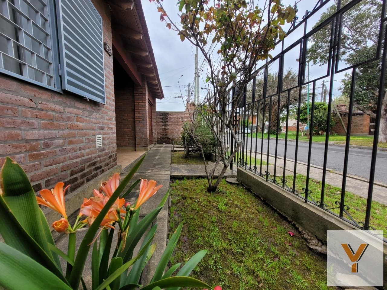 Casa en Venta - 2 Dormitorios 1 Baño - 170mts - La Plata