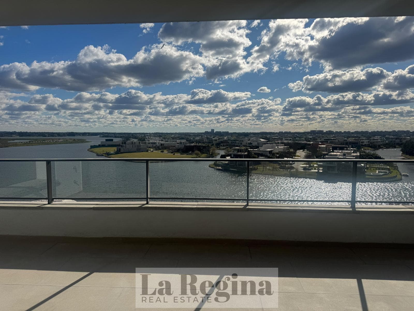Departamento de dos dormitorios en venta y alquiler en Oceana Nordelta
