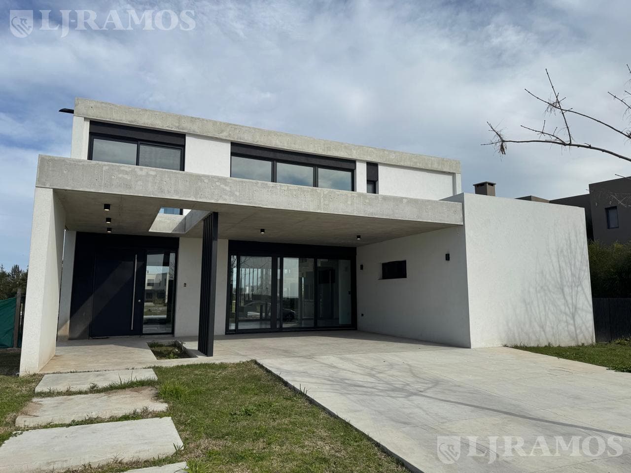 Terreno a la laguna con amarra en venta en el Naudir, Escobar