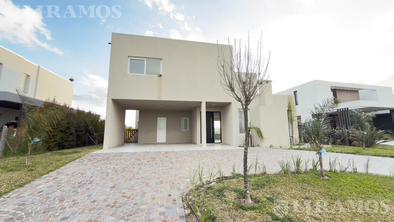 Casa en alquiler Barrio Costas Puertos Escobar