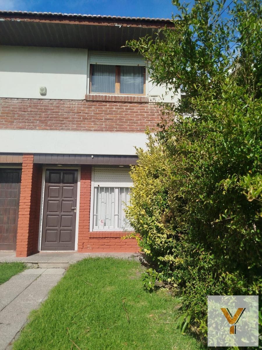 Casa en Venta - 2 Dormitorios 1 Baño - 259mts - Mar Azul